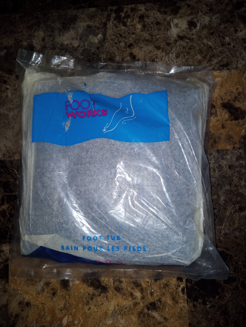 Avon Foot Works Disposable Foot Tub — Blue and White